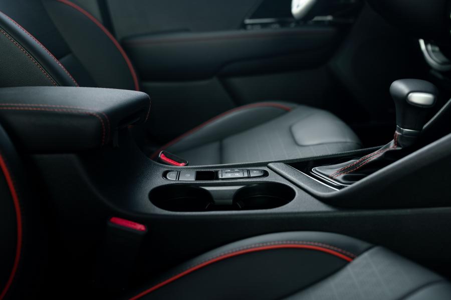Детали интерьера Kia Niro EcoHybrid 2020 года  (NA) (фото 58 из 63)